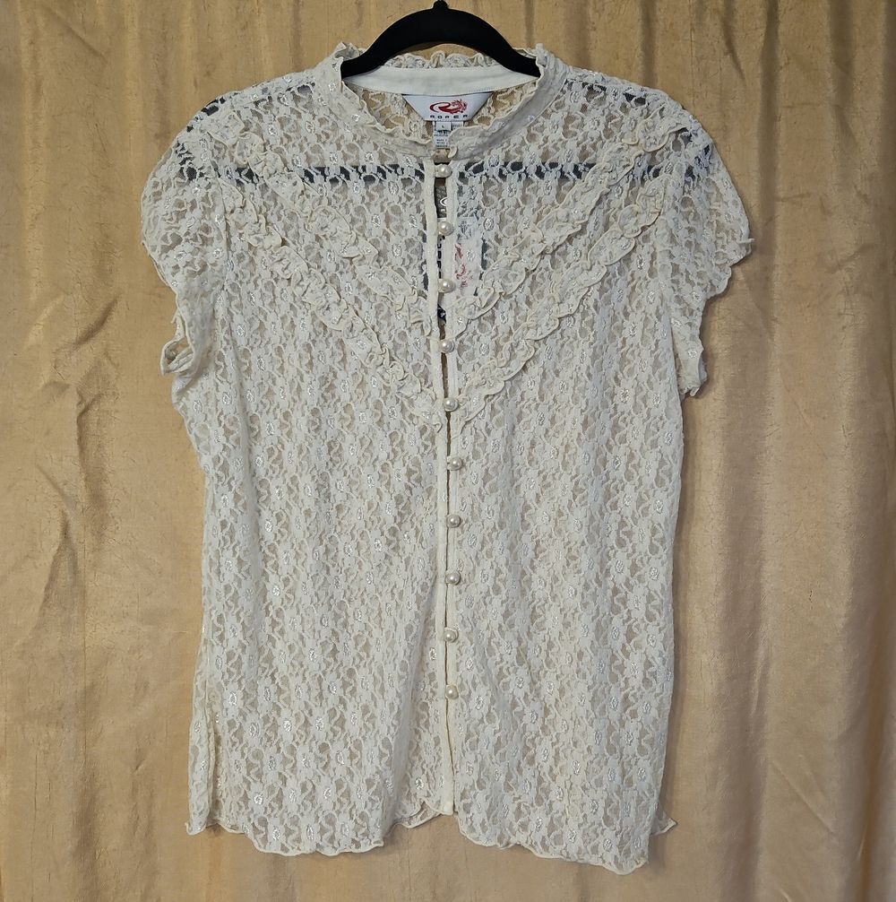 Roper Ivory Lace Button-Up Flutter Sleeve Blouse